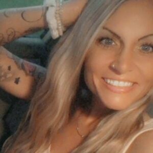 Meet your Posher, Cassandra